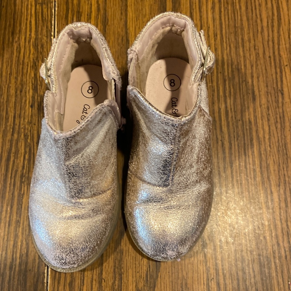 Cat and jack boots